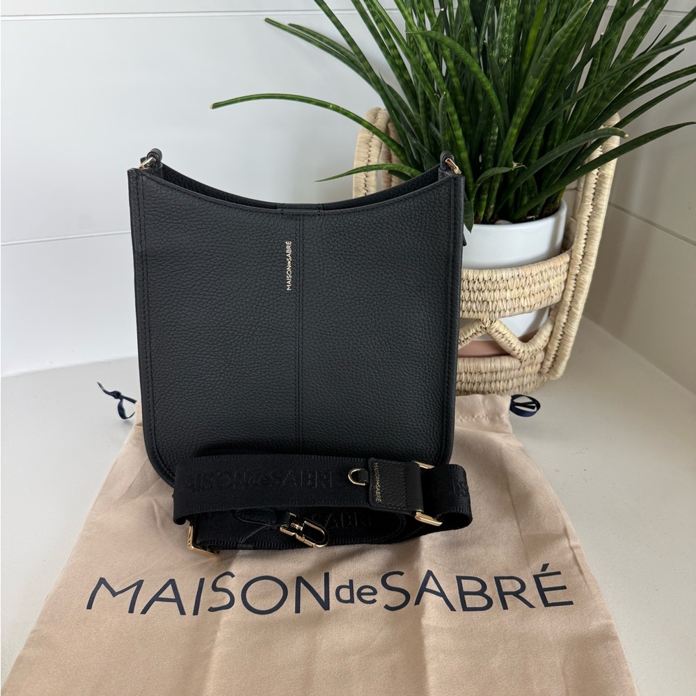 Maison de Sabre Saddle Bag – Black Pebbled Leather 🖤